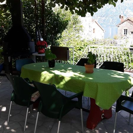 Apartments Penovic Kotor Luaran gambar