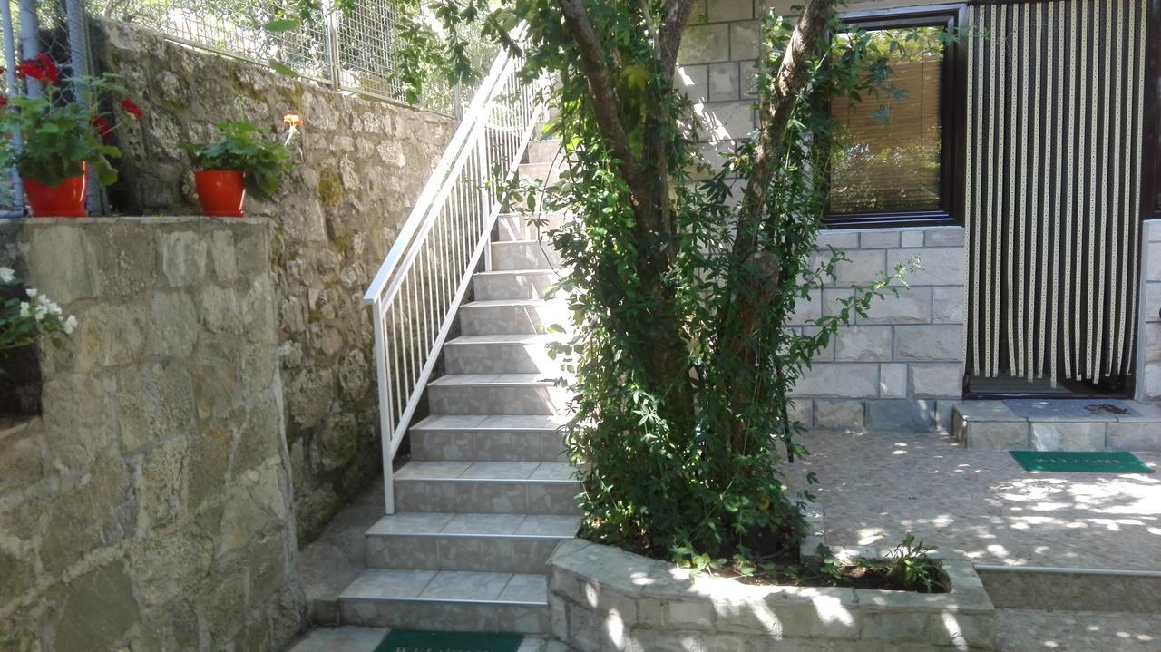 Apartments Penovic Kotor Luaran gambar
