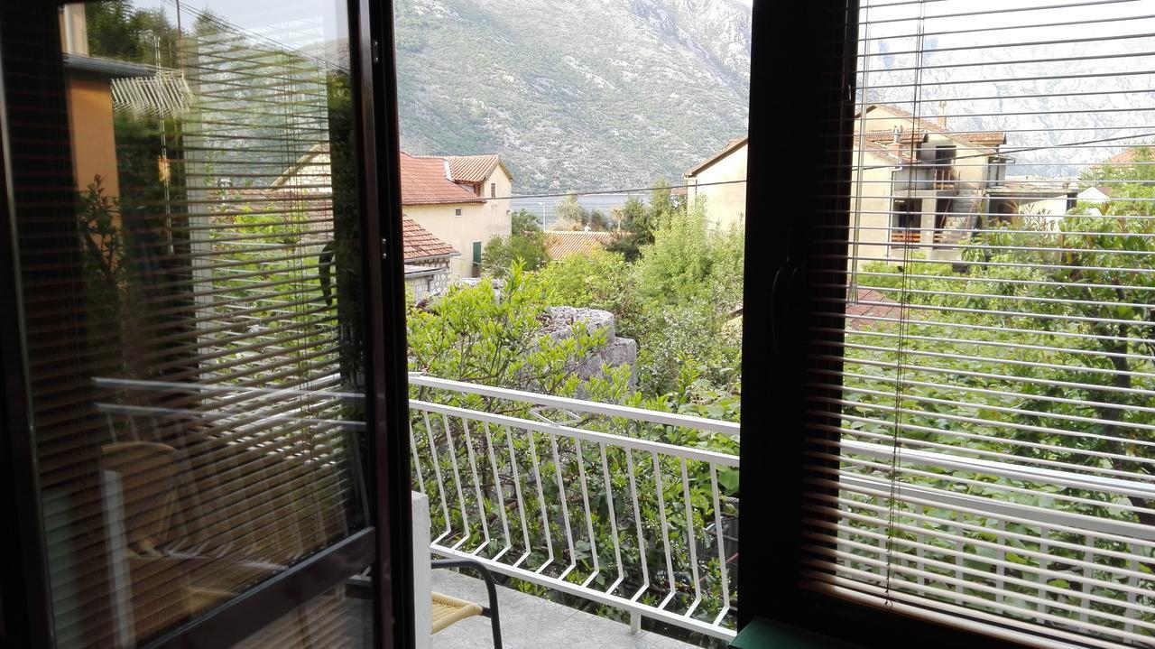 Apartments Penovic Kotor Luaran gambar